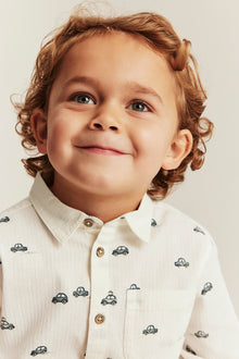 Kids' white shirt with car print