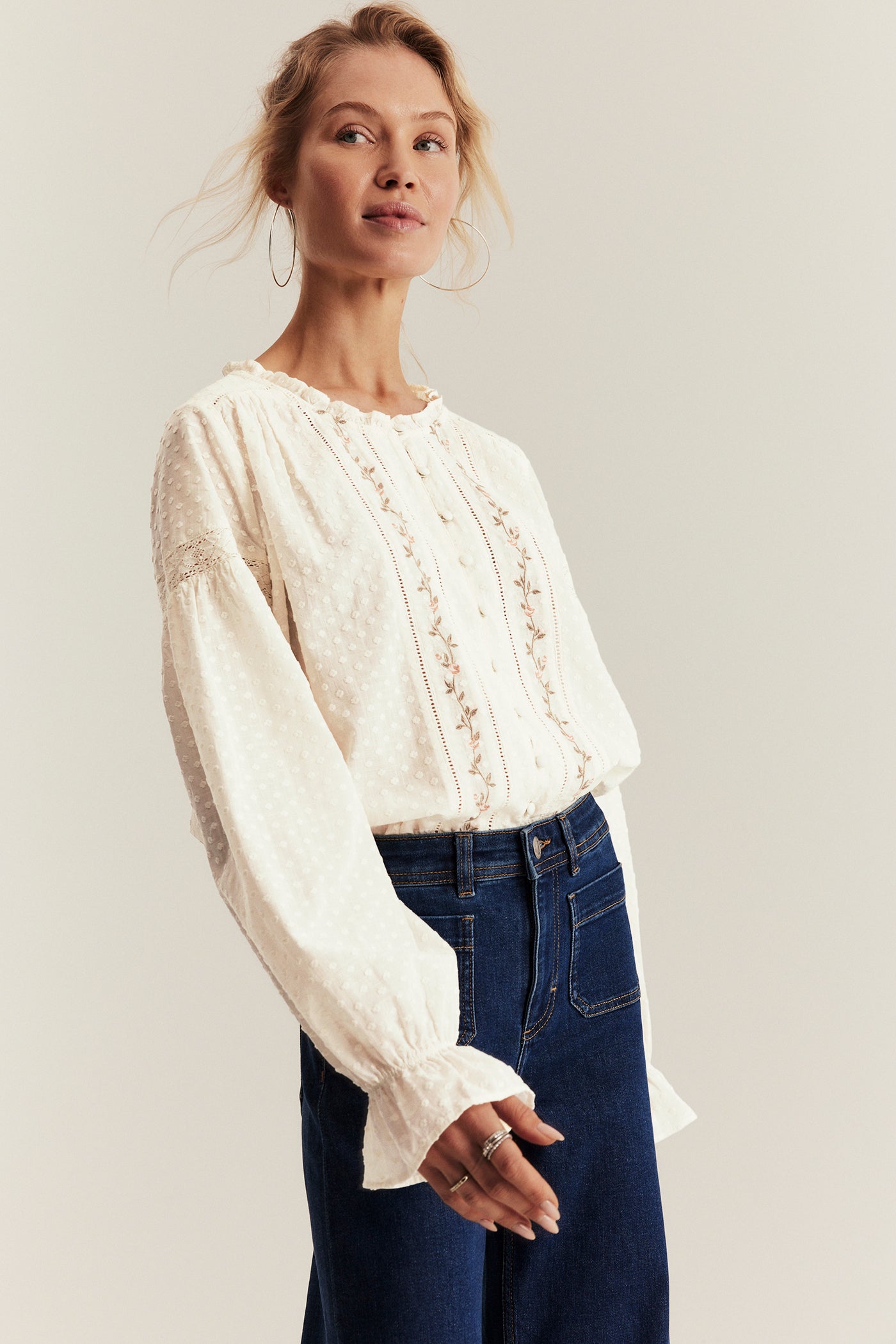 Women's white floral woven lace blouse