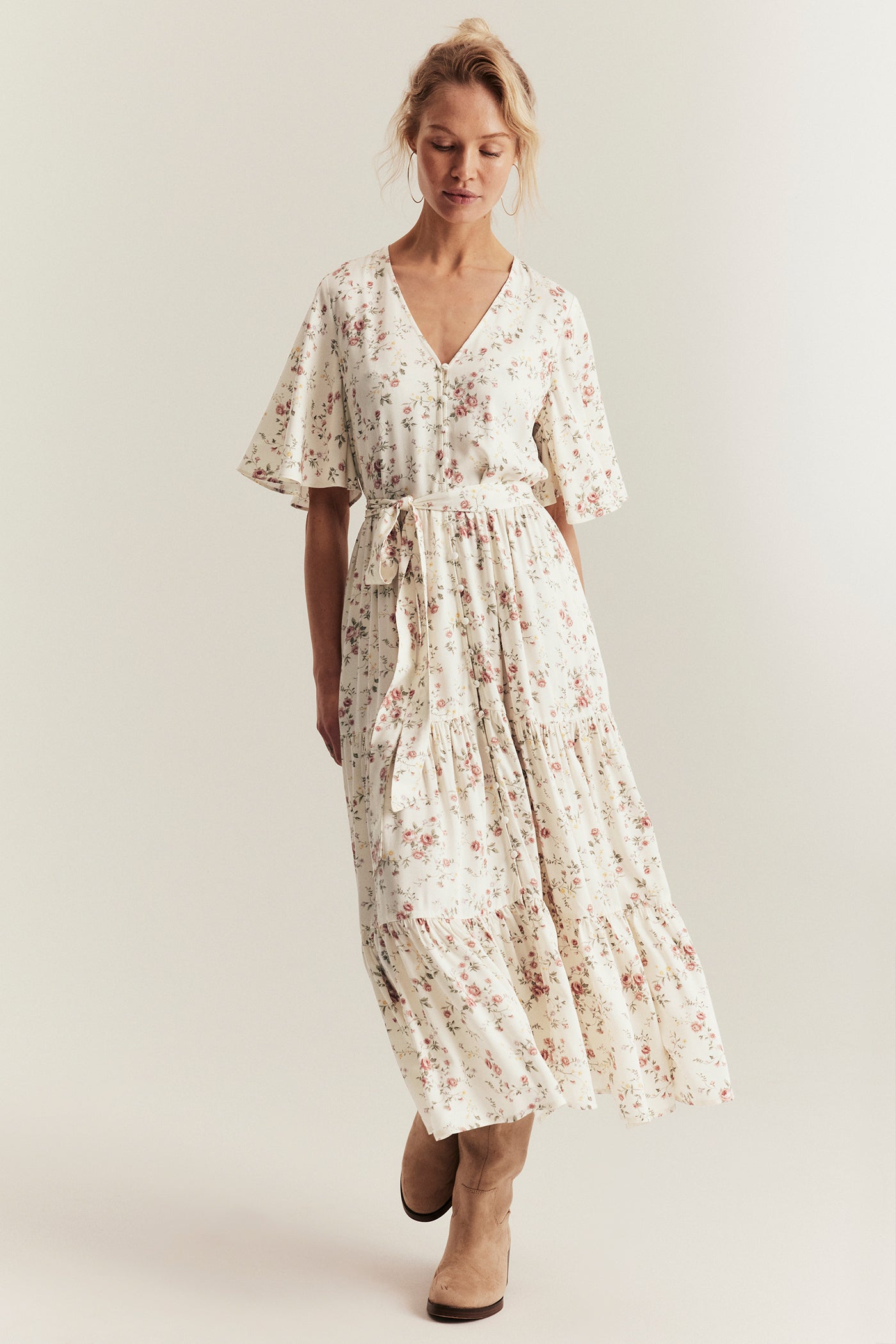 Women's white floral short‑sleeved dress