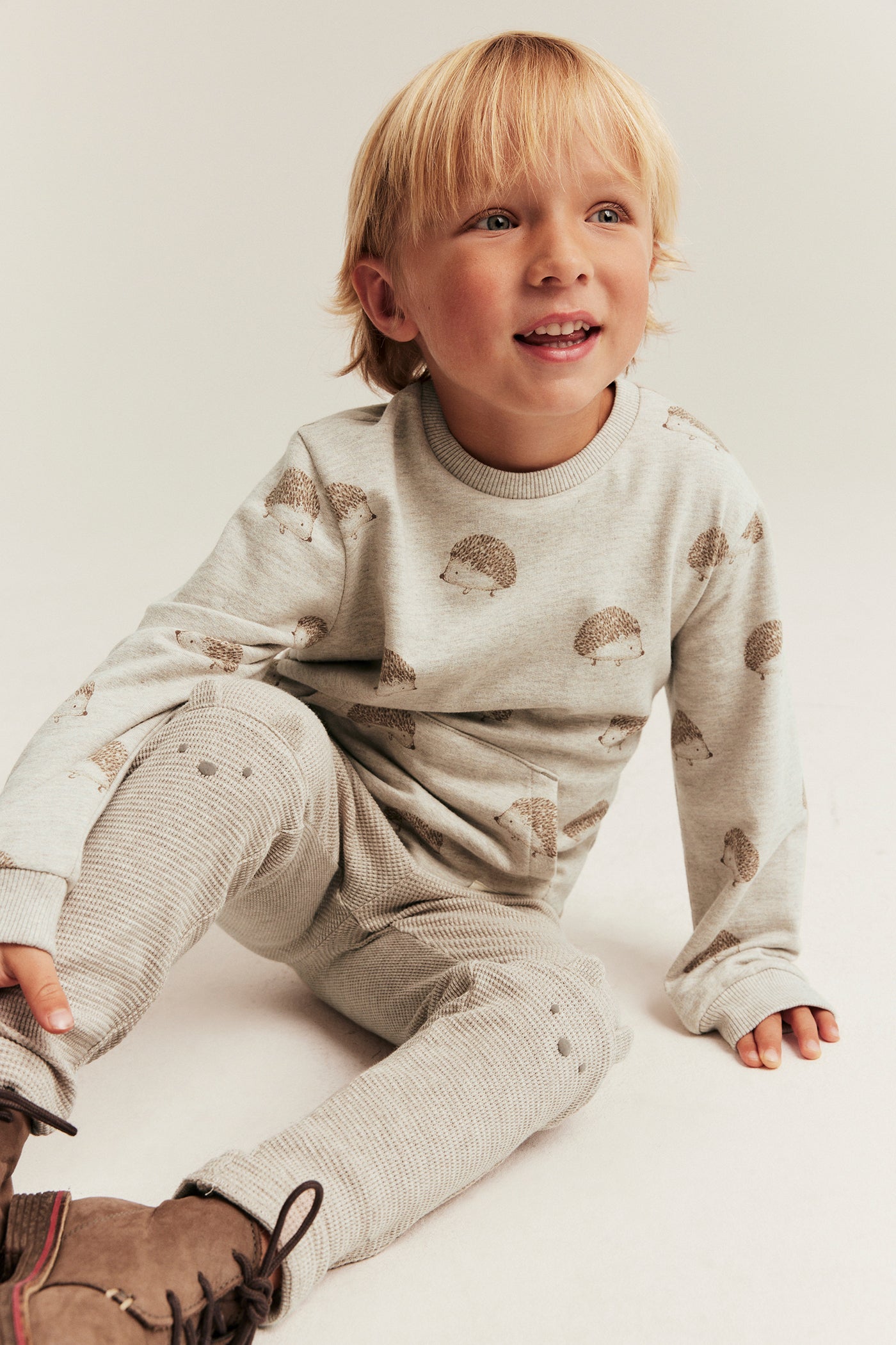 Kids beige waffle leggings