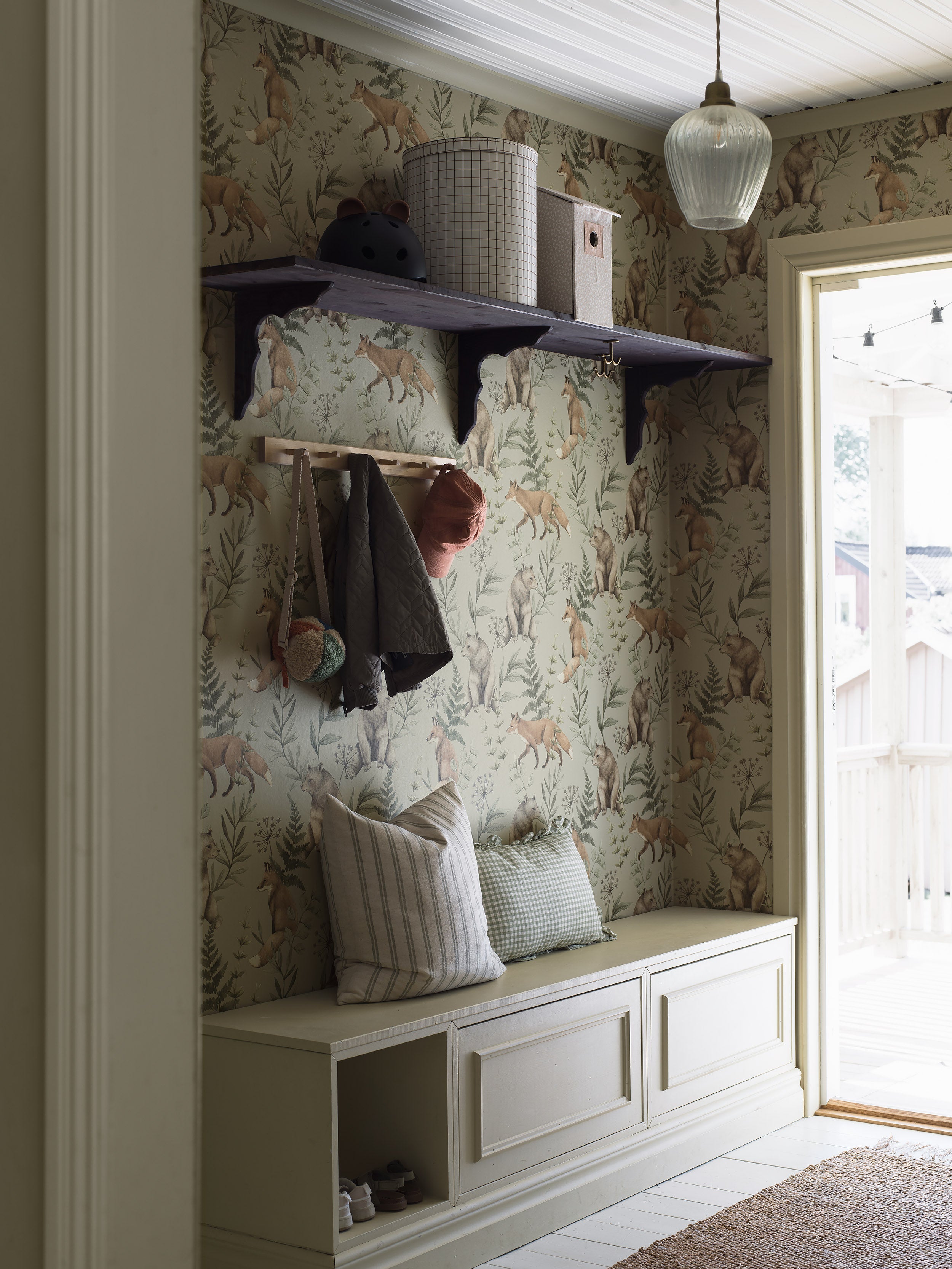 Wild Forest beige fox & bear wallpaper