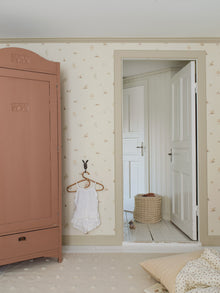 Little Fox beige wallpaper