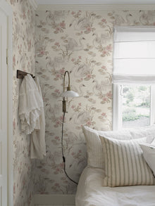 Lily swan beige wallpaper