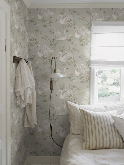 Lily swan green wallpaper