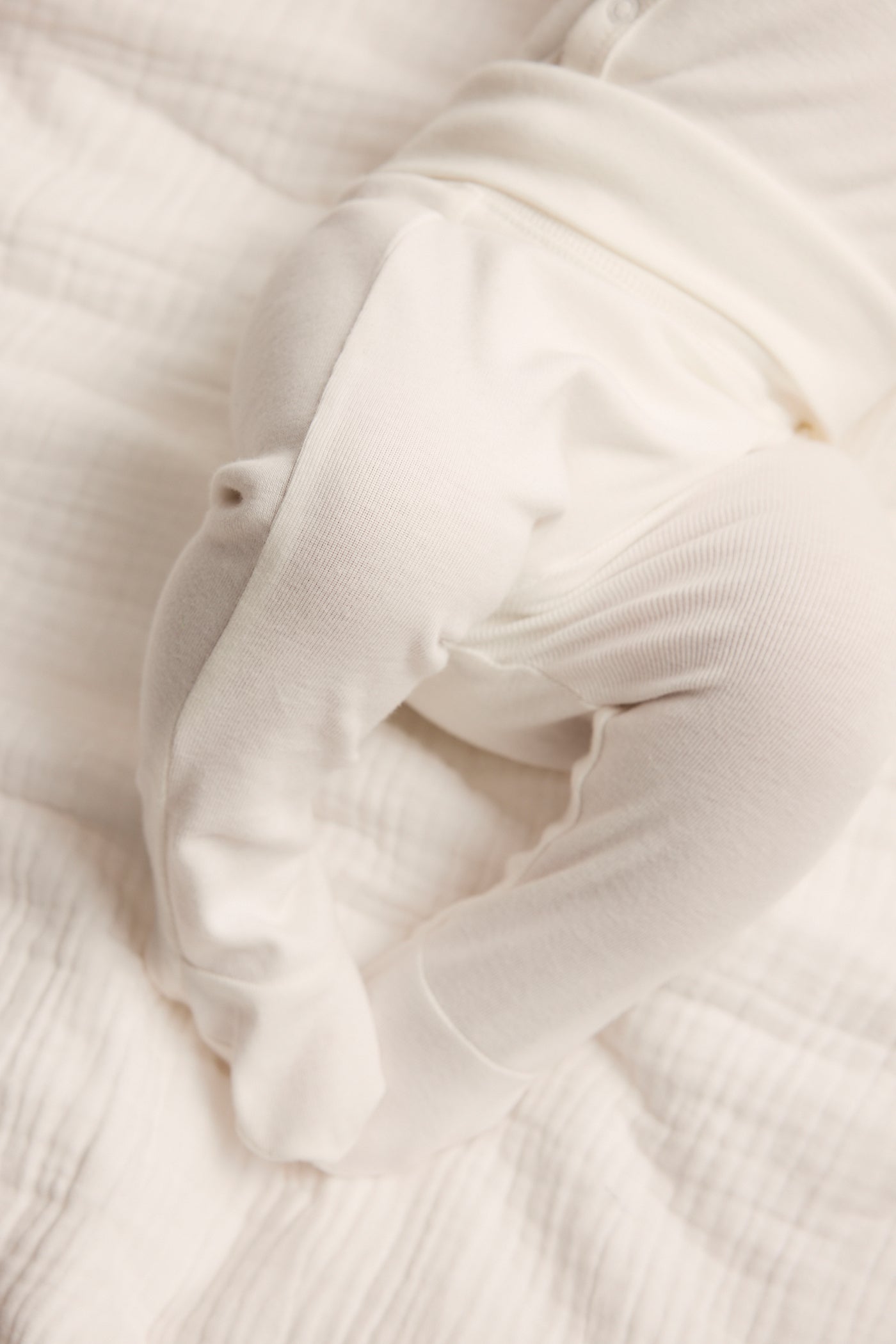 Baby white basic tights with feet