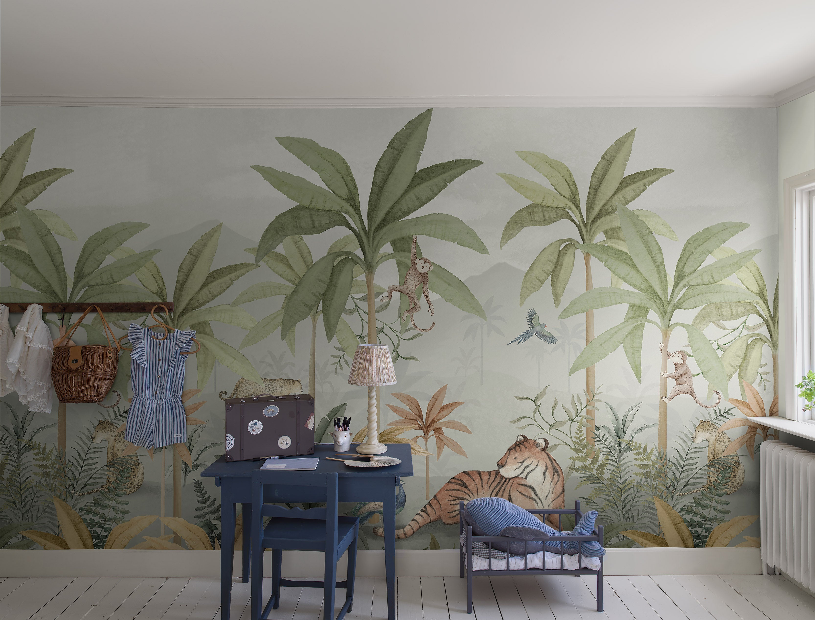 Wild Jungle Mural wallpaper