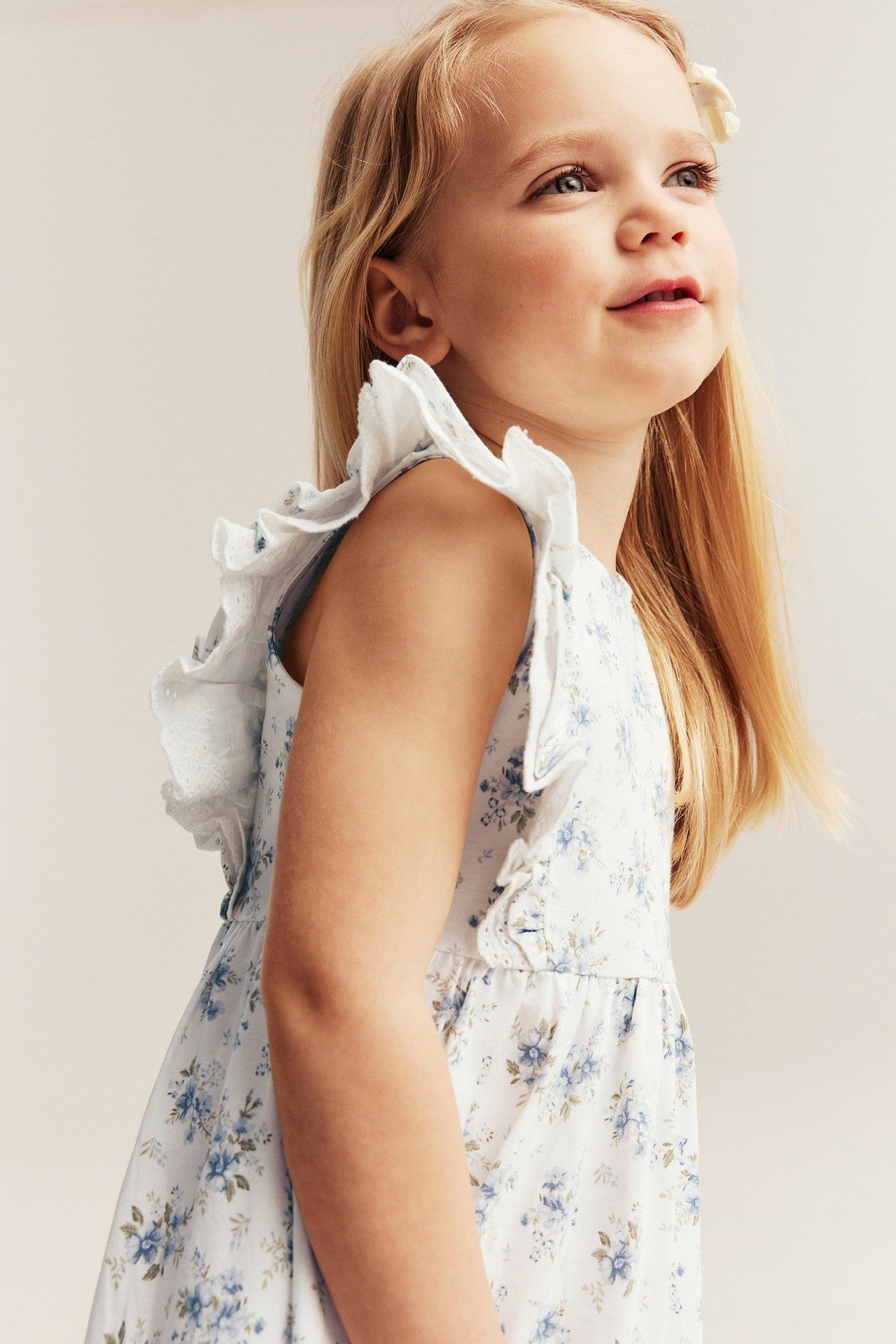 Kids floral dress with frill
