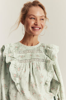 Women's green floral lace blouse with 3/4 sleeves
