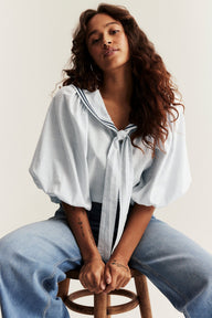 Women's blouse with sailor collar