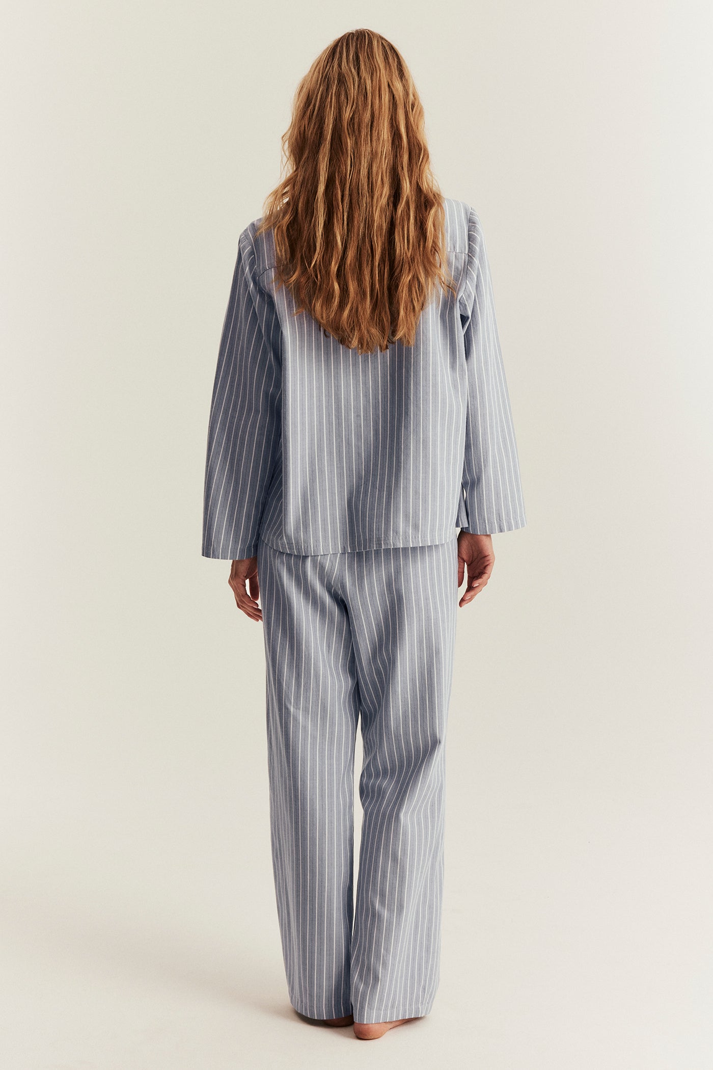 Women's blue striped pyjamas set
