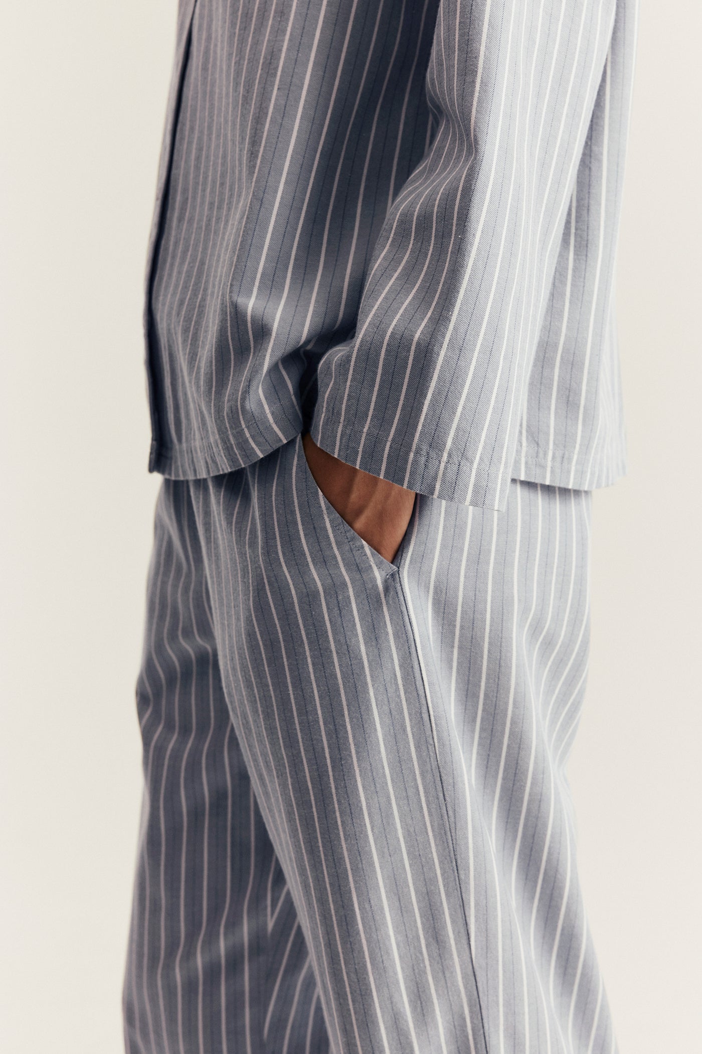 Women's blue striped pyjamas set