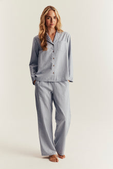 Women's blue striped pyjamas set