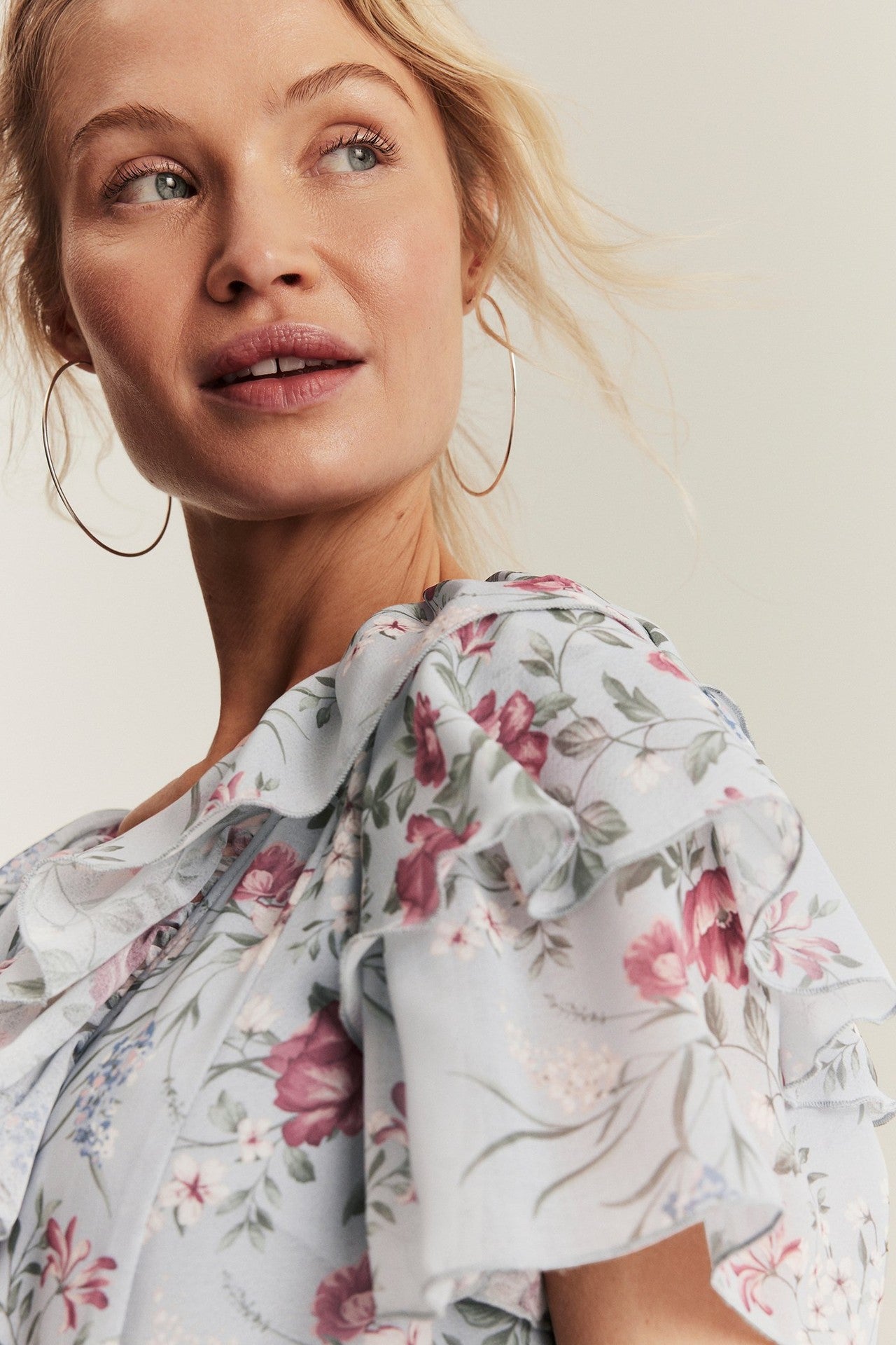 Women's blue floral chiffon dress