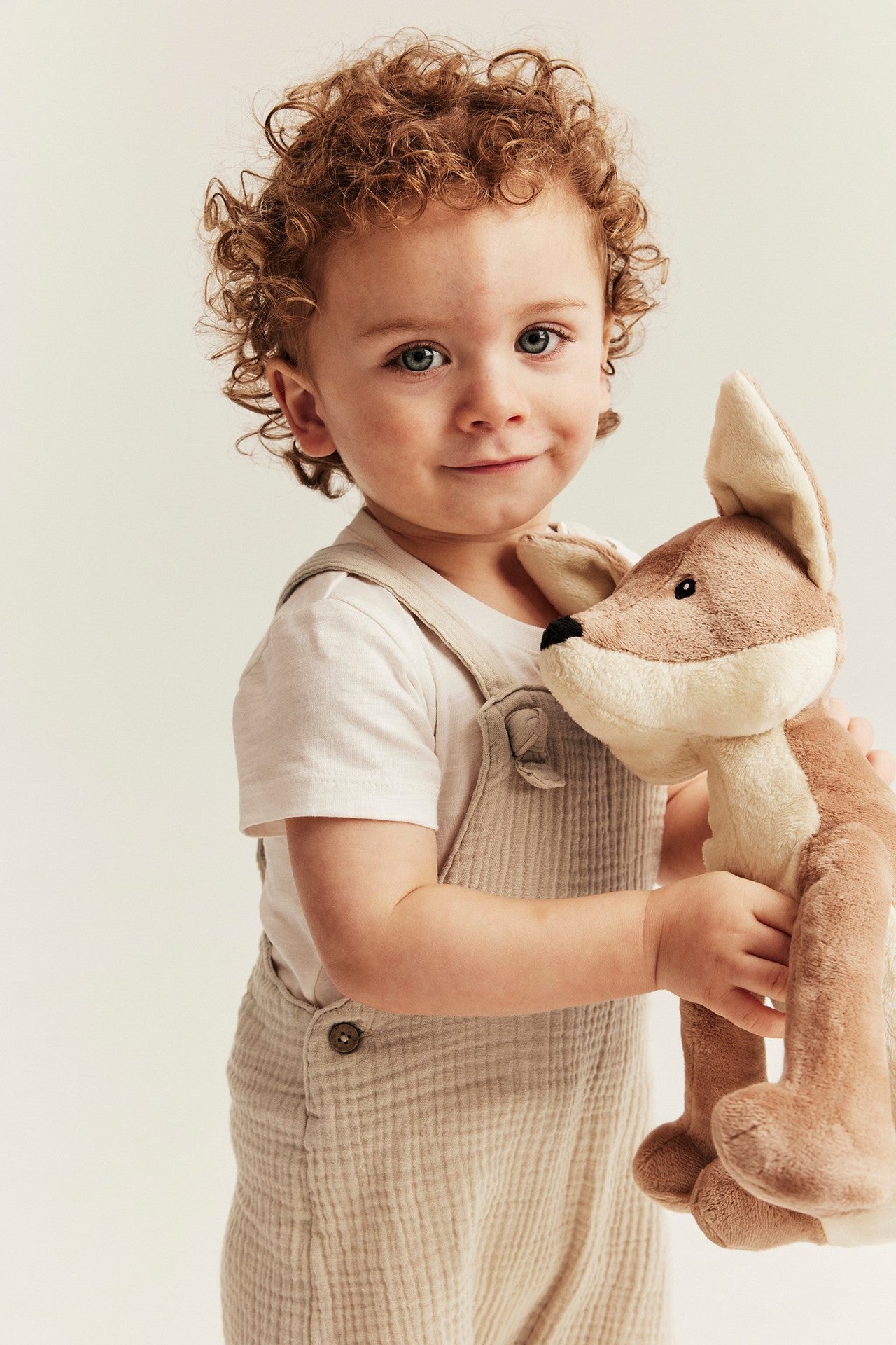 Baby beige dungaree shorts