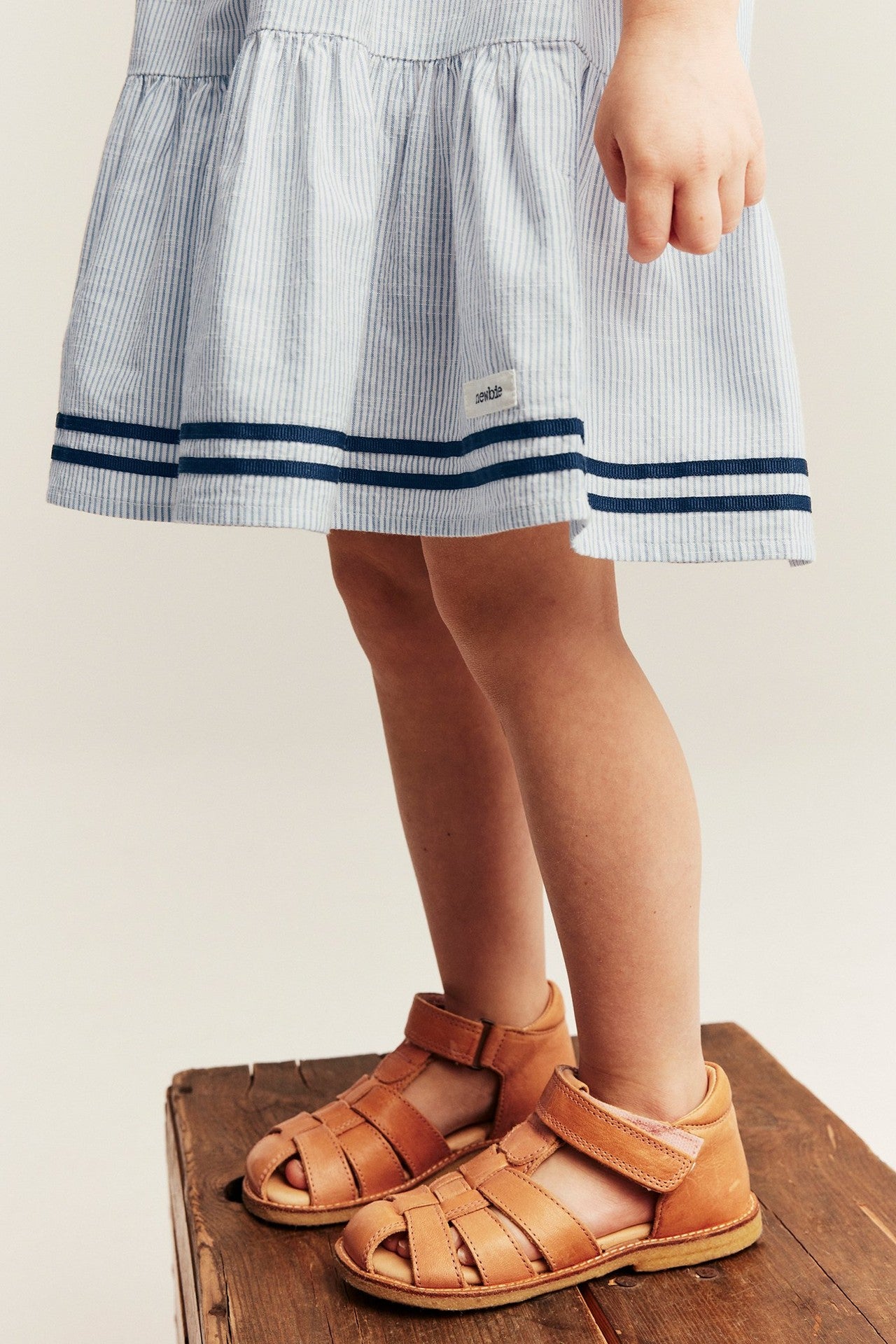 Kids striped dress with puff sleeves