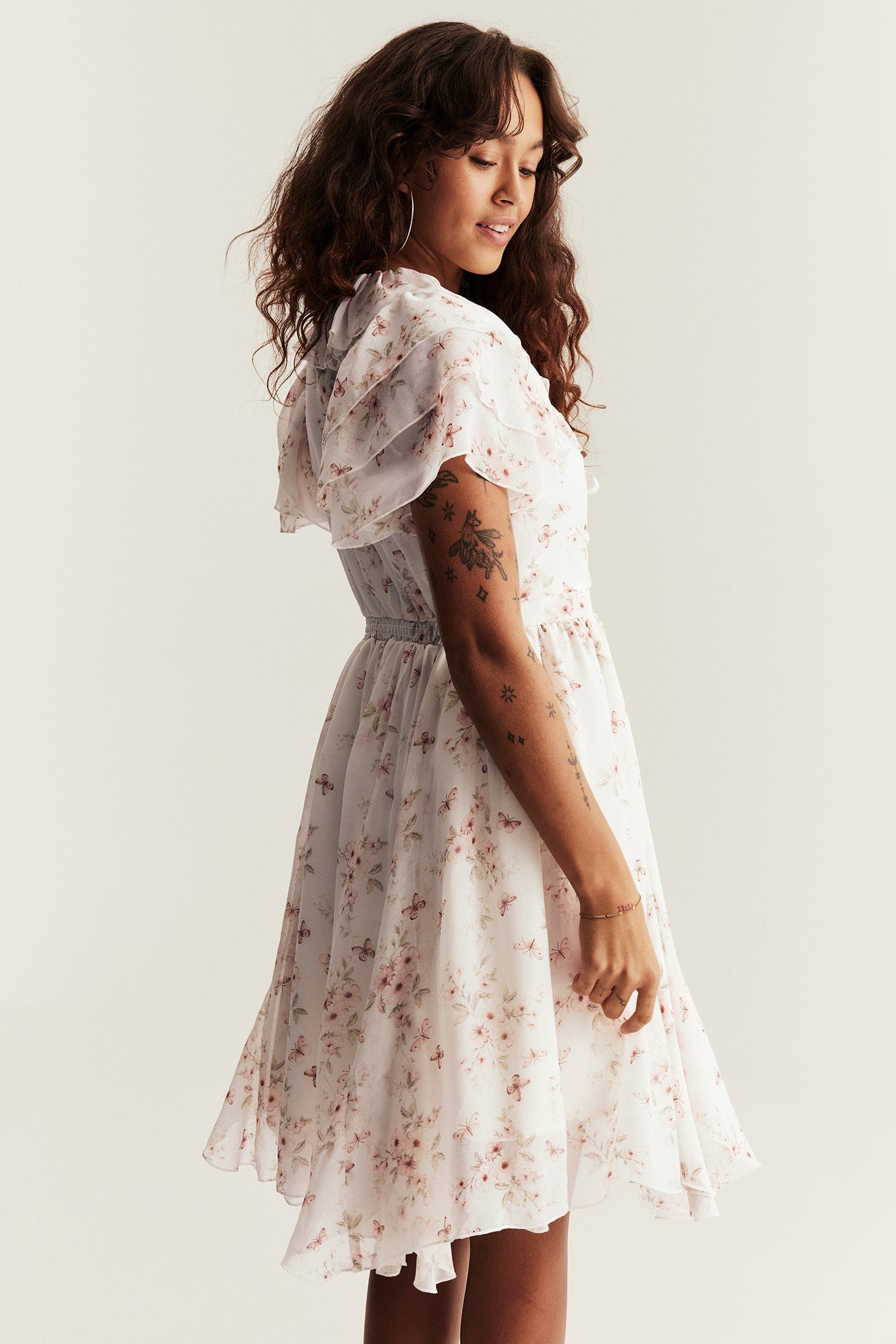 Women’s white floral chiffon dress