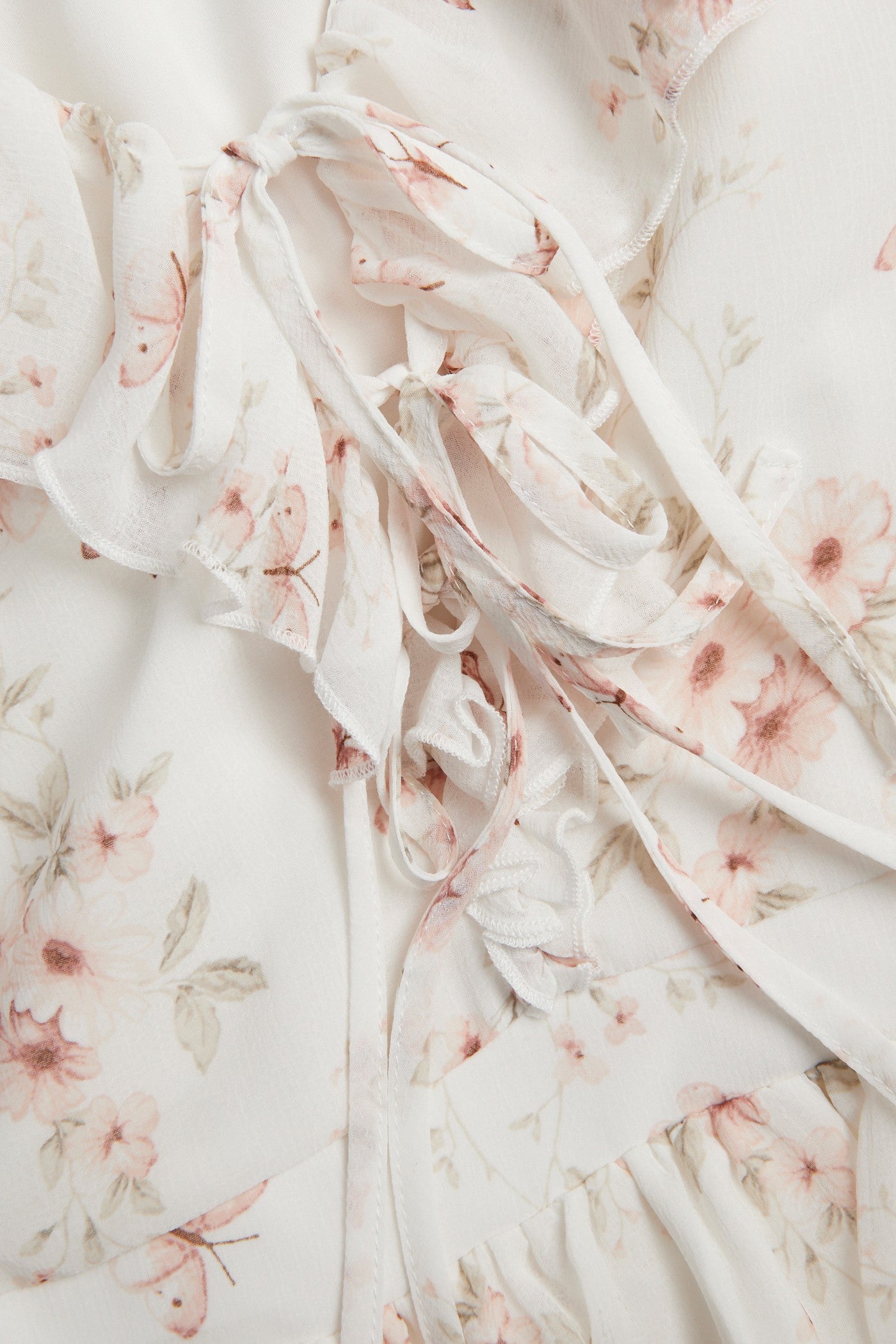 Women’s white floral chiffon dress