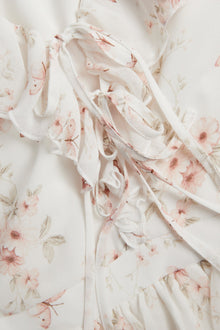 Women’s white floral chiffon dress