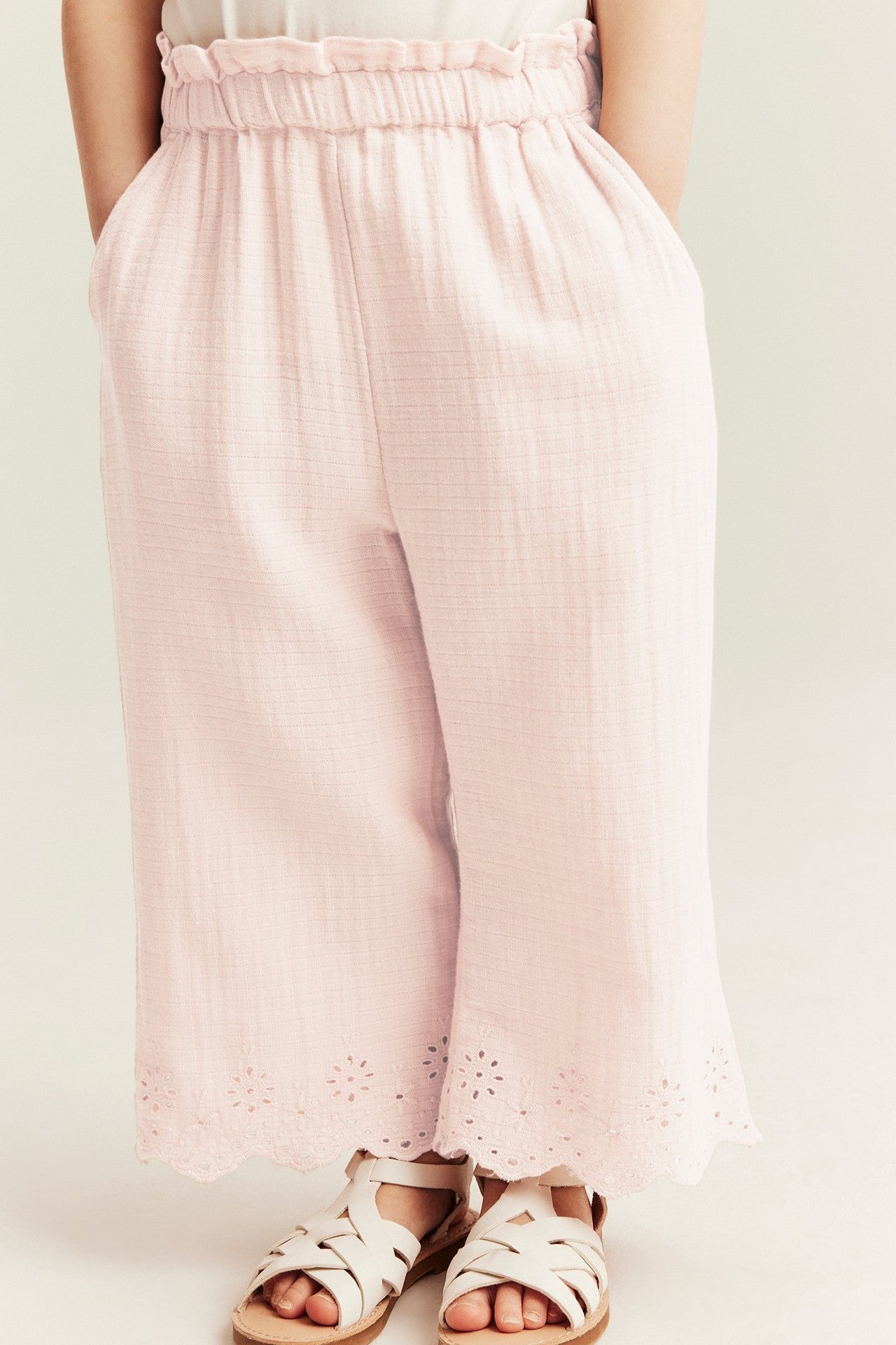 Kids pink trousers with embroidery