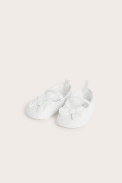 Baby white ballet shoes with bow