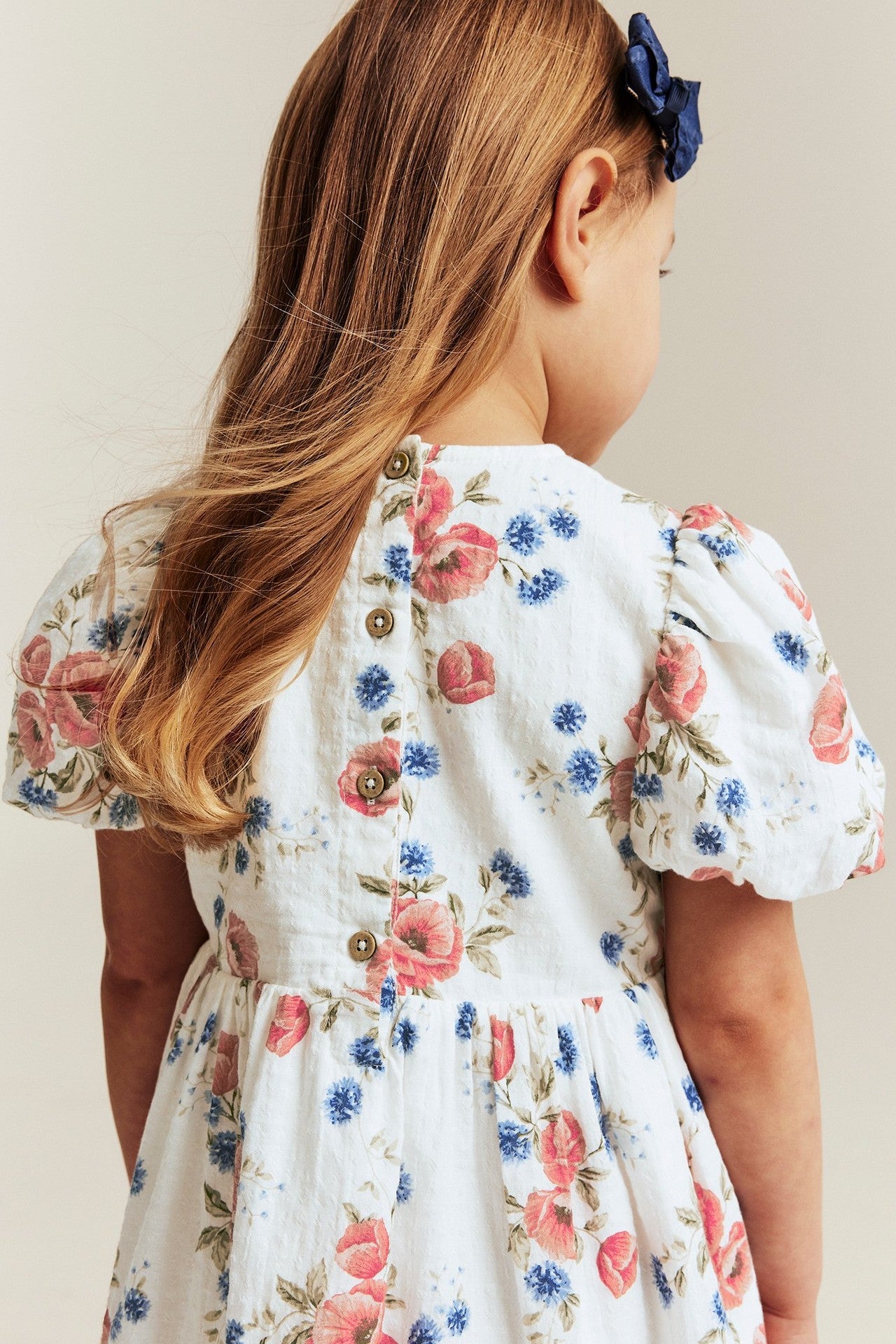 Kids white floral short-sleeved dress