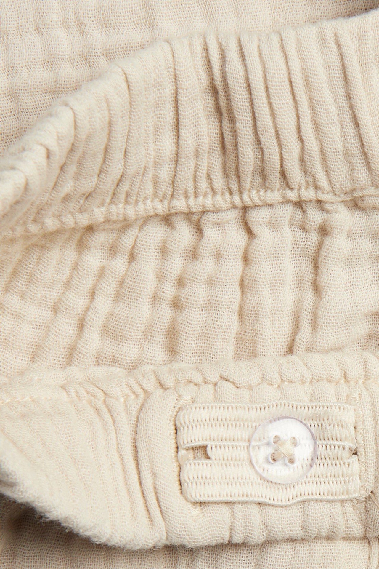 Kids beige muslin shorts