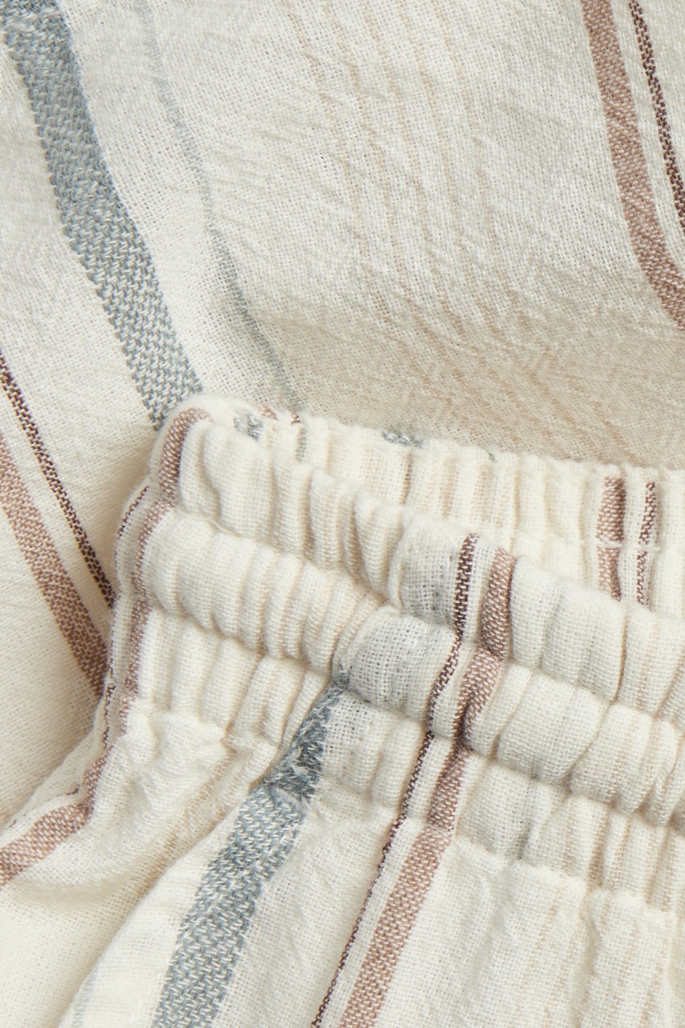 Kids striped woven shorts