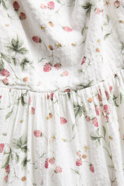 Women’s wild strawberry print dress