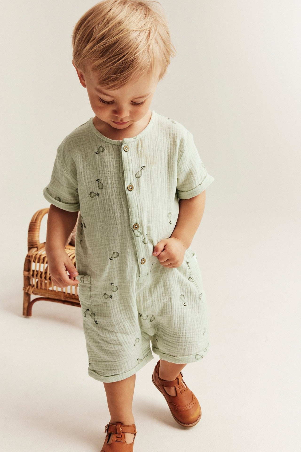 Baby romper with pear pattern