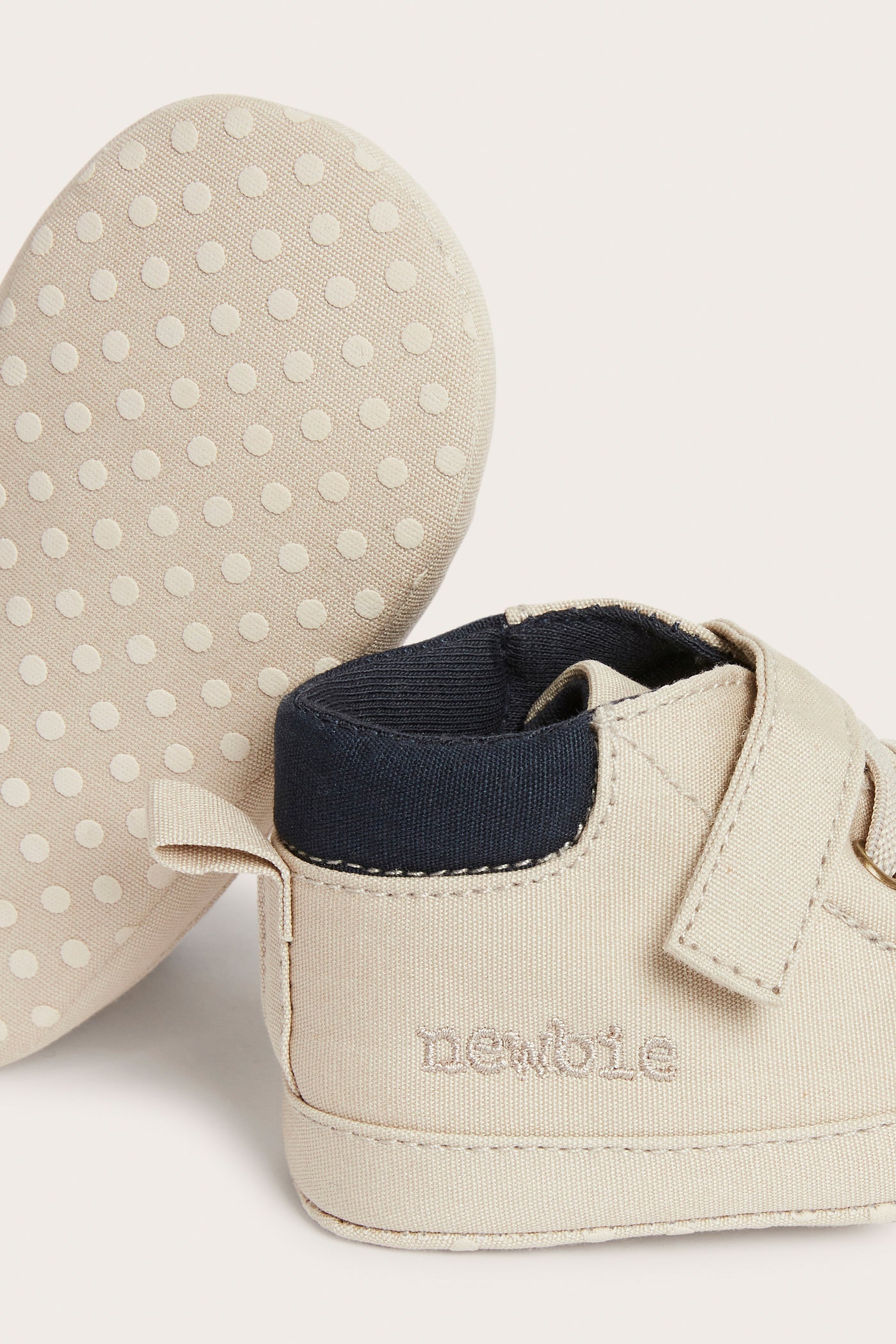 Baby beige cotton shoe with jersey lining