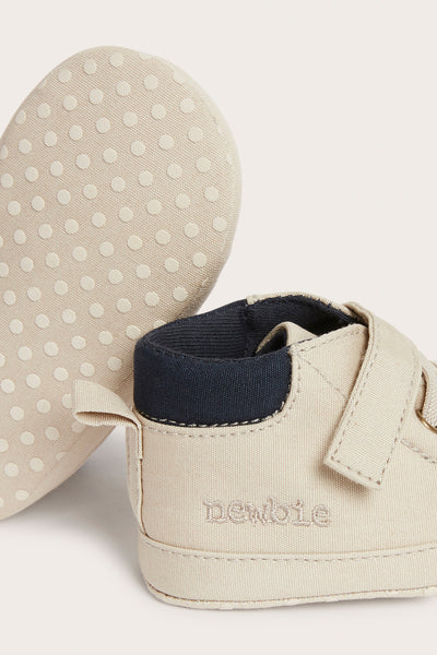 Baby beige cotton shoe with jersey lining