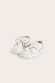 Baby white floral shoes with bow