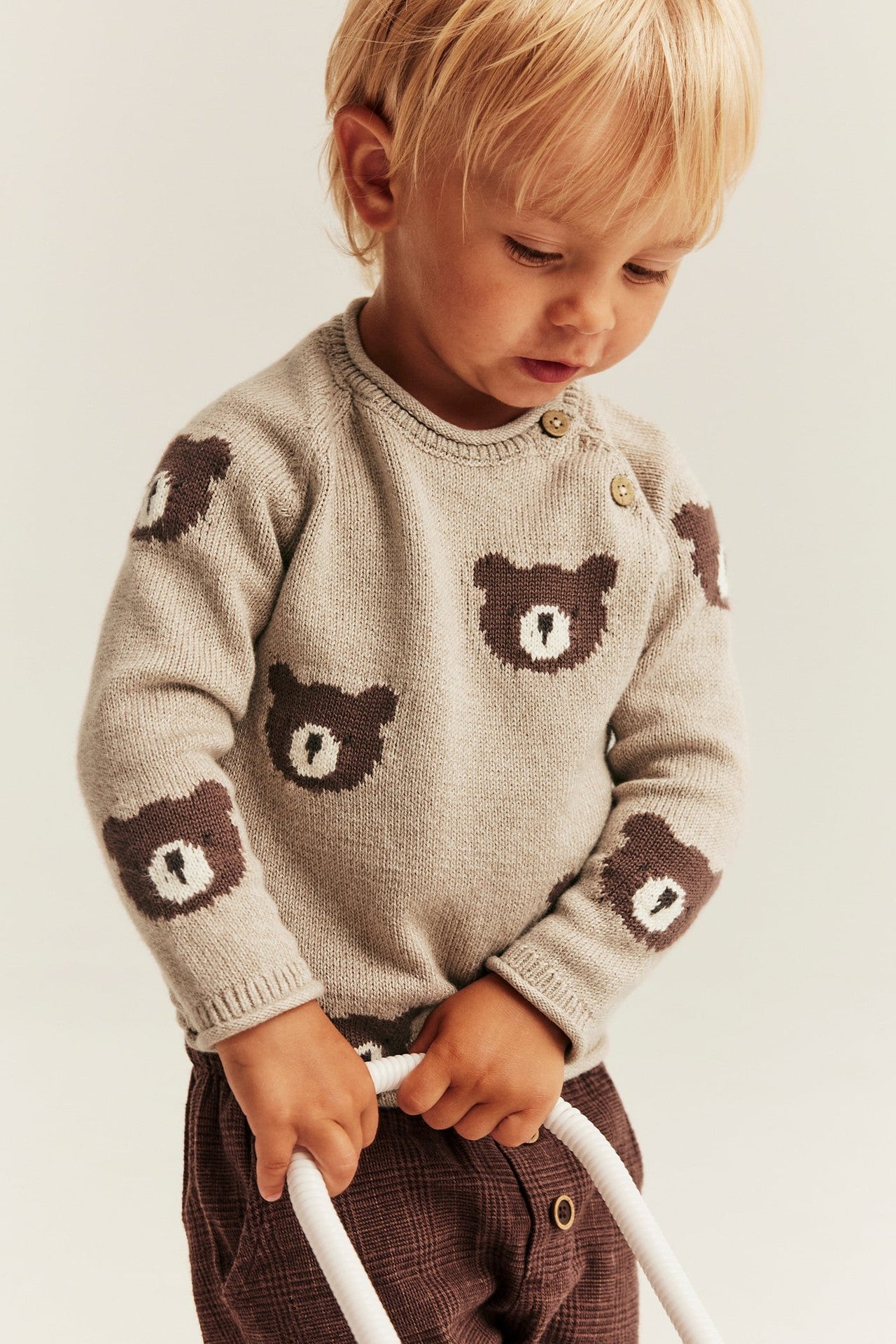 Baby sweater with bears