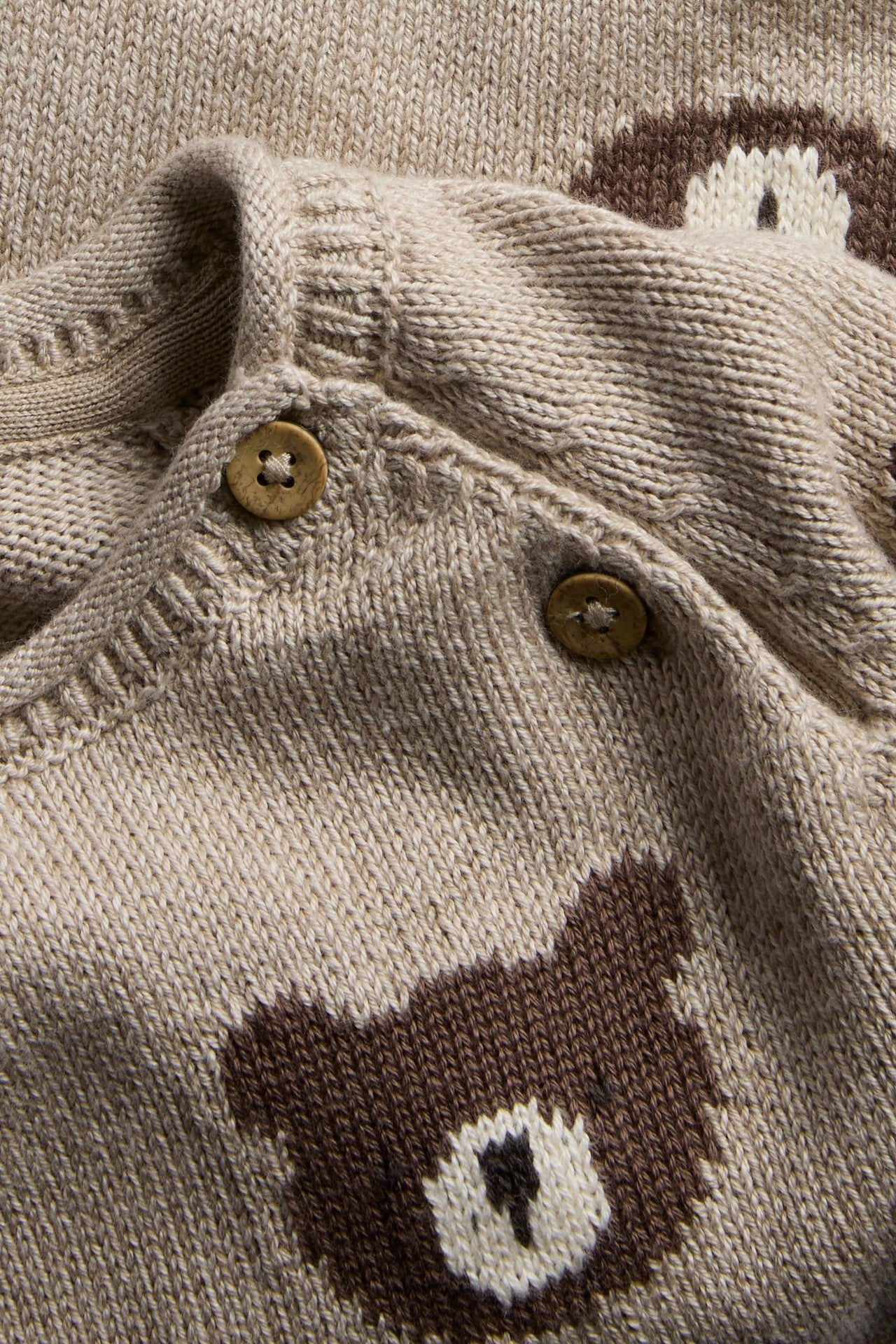 Baby sweater with bears