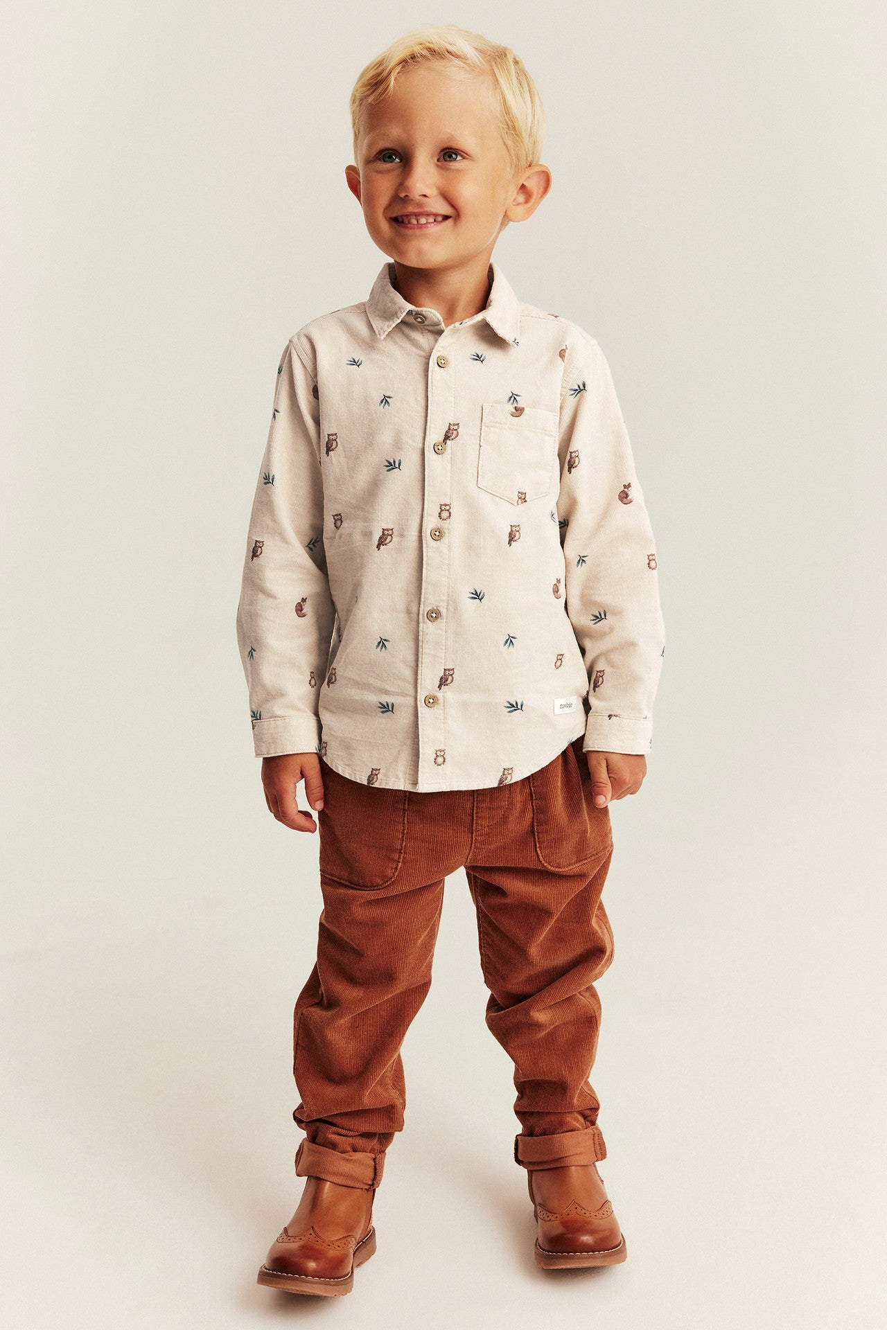 Kids beige patterned corduroy shirt