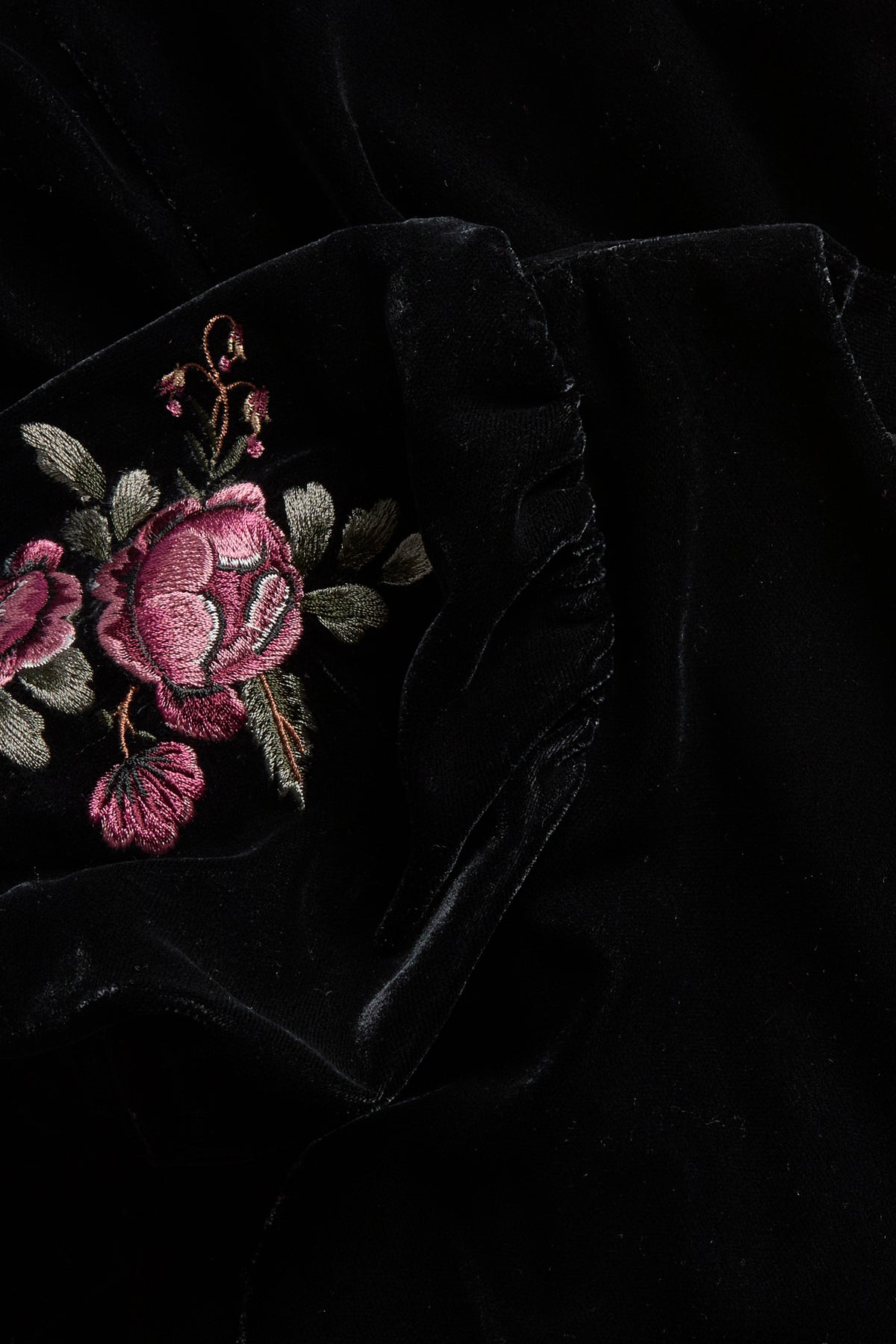 Kids black velvet dress with embroidery