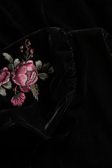 Kids black velvet dress with embroidery