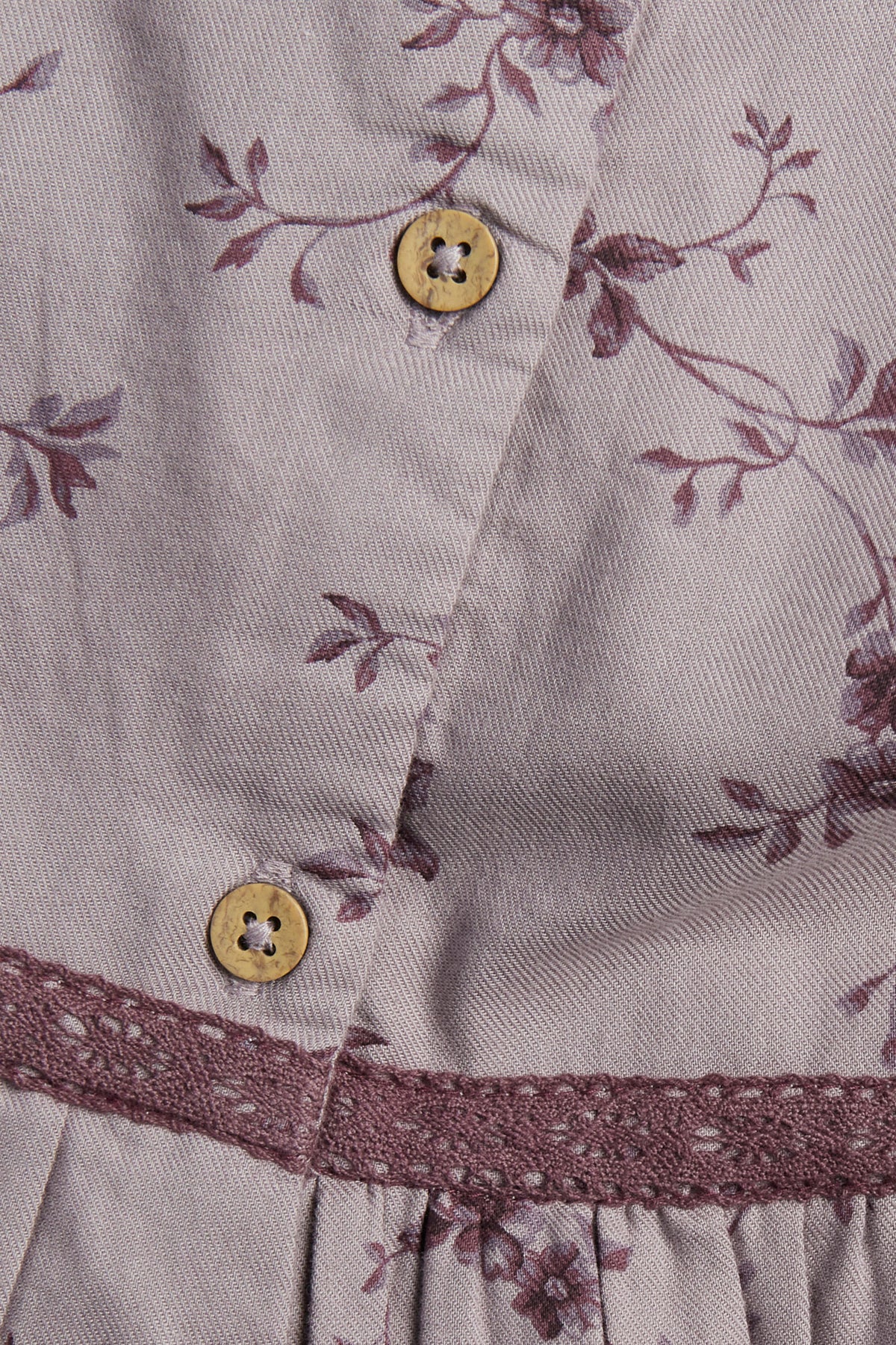 Baby lilac floral dress with frills