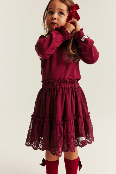 Kids red mesh skirt with embroidery