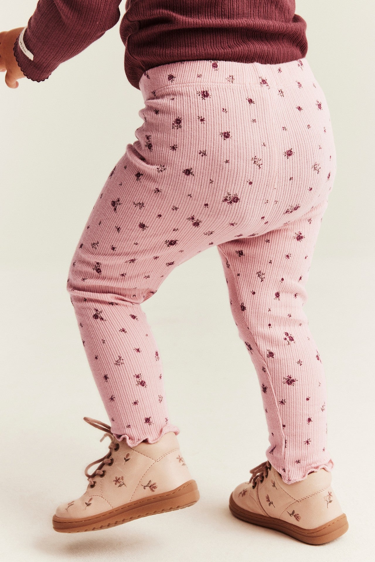 Baby pink floral ribbed leggings