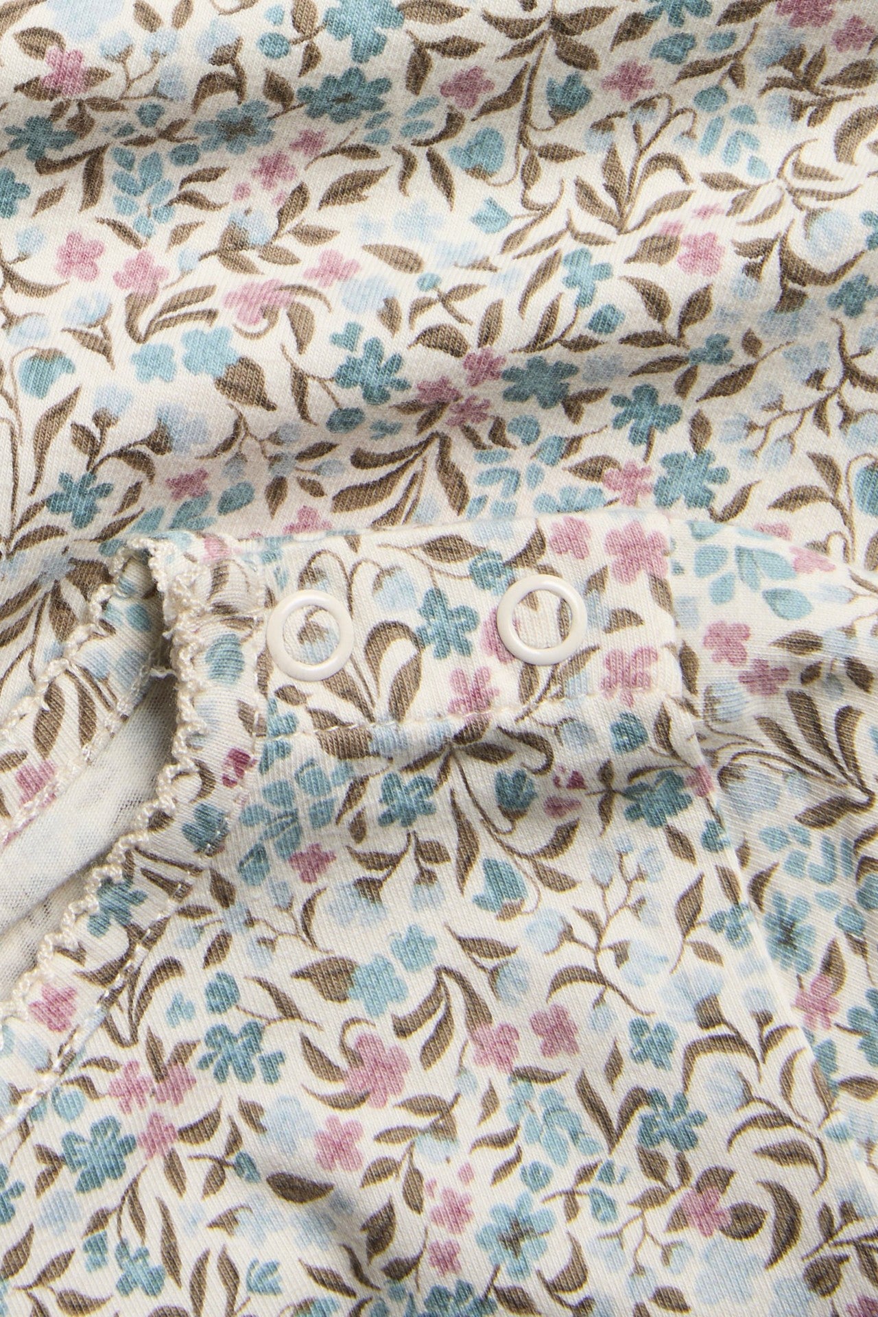 Baby bodysuit with floral print