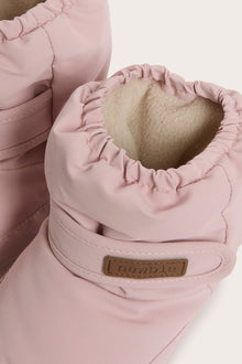 Baby pink water-repellent booties