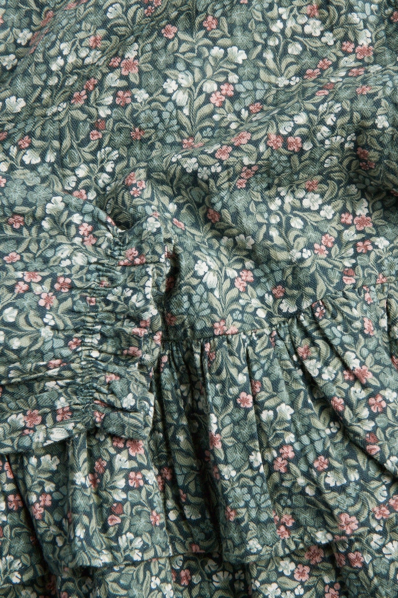 Kids floral blouse with frills