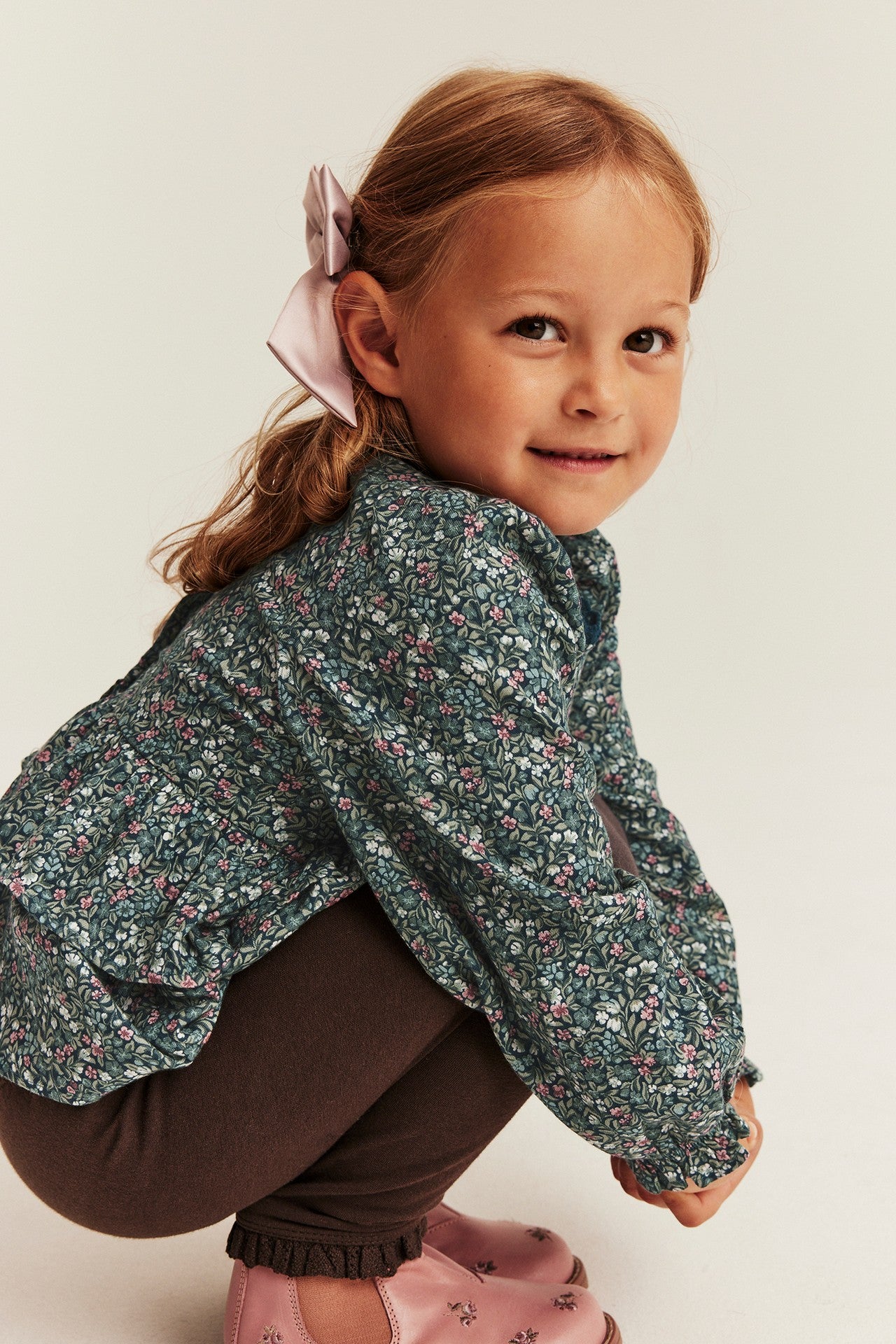 Kids floral blouse with frills