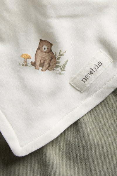 Baby bear-themed bibs (2-pack)