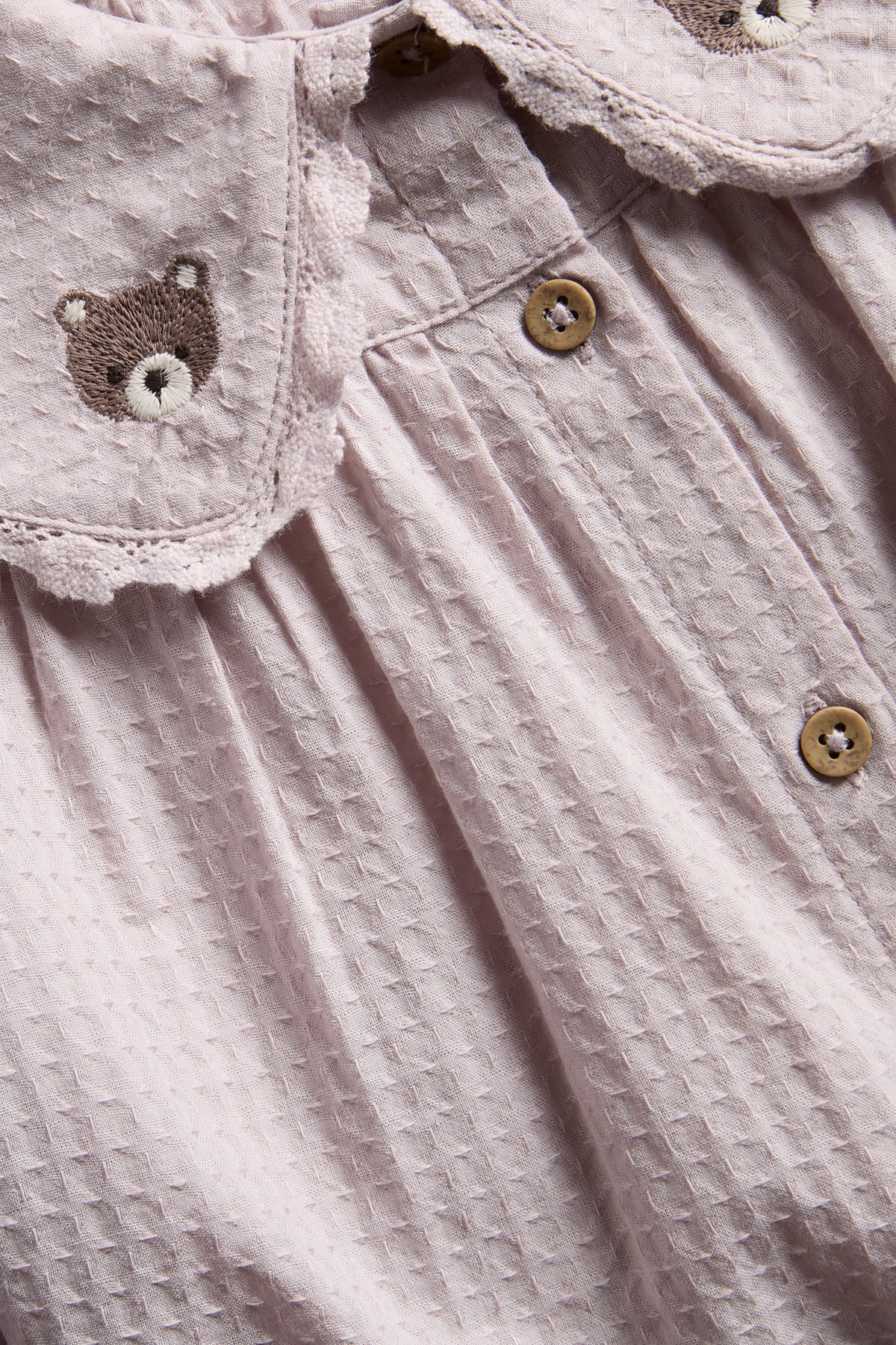 Kids beige blouse with lace collar