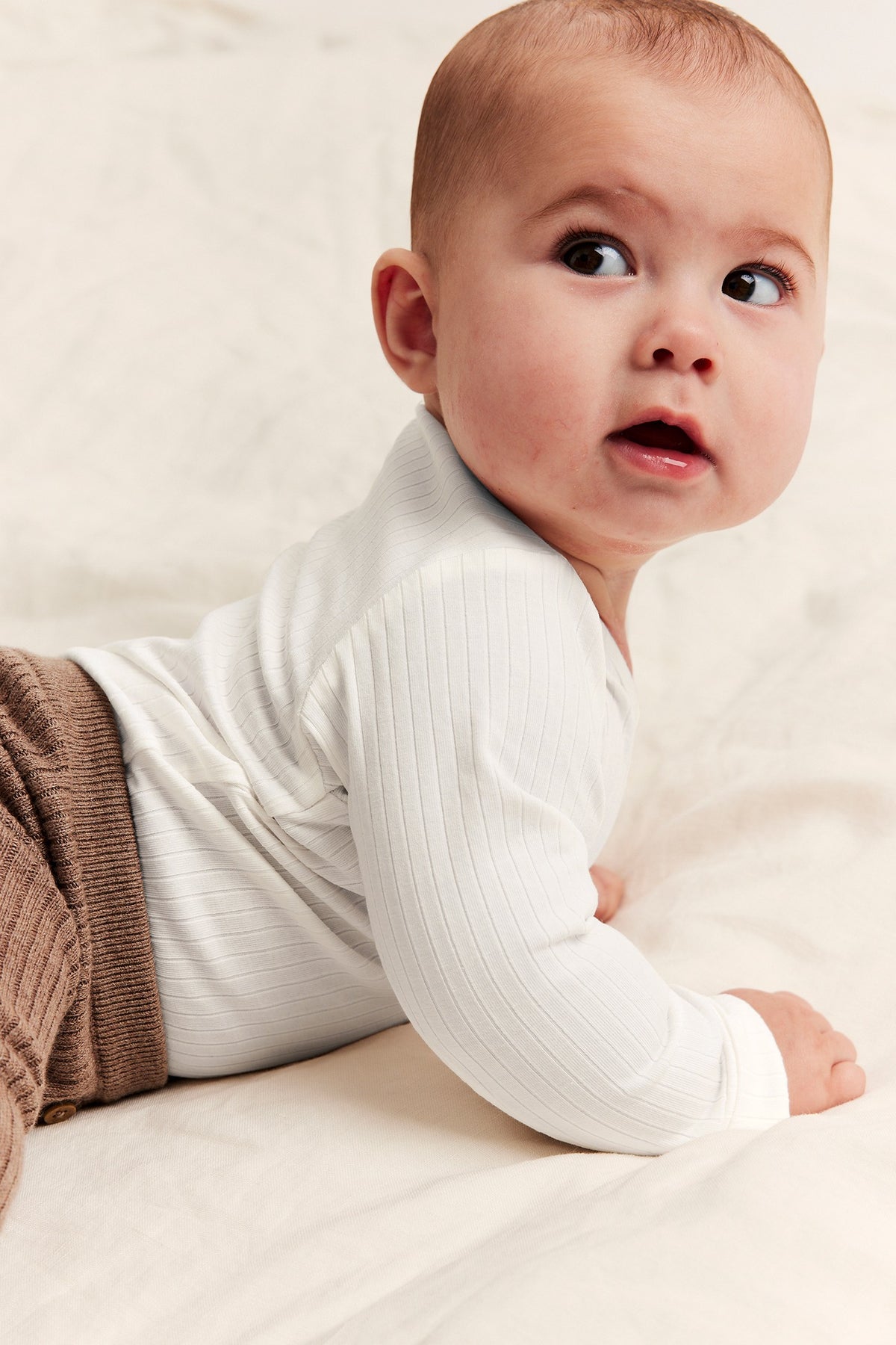 Baby white owl long sleeve bodysuit