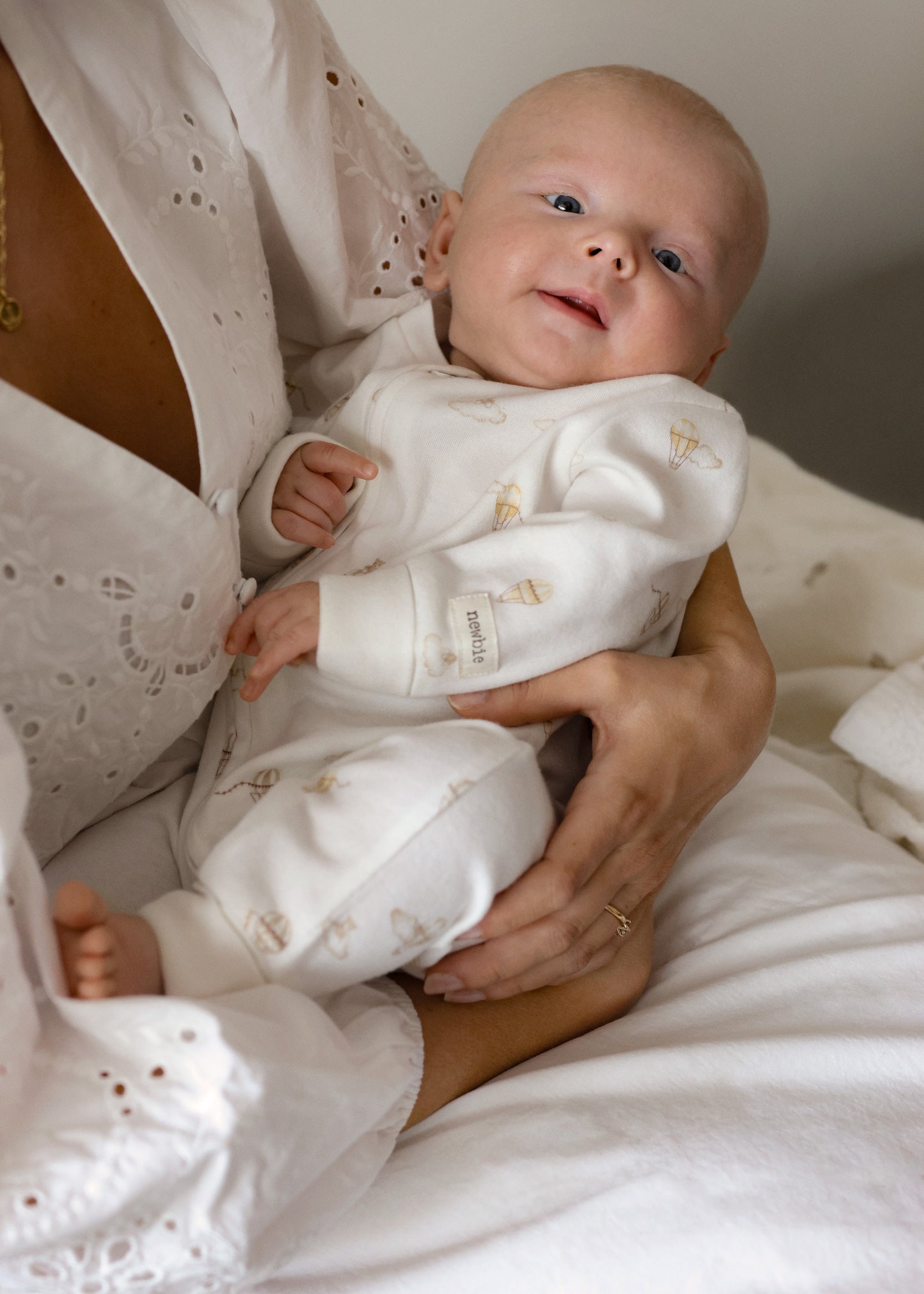 newborn coming home dresses White Ruffle Coming Home Outfit for Baby Girl NB / FOOTIE & BLANKET