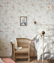 Rose Garden white wallpaper