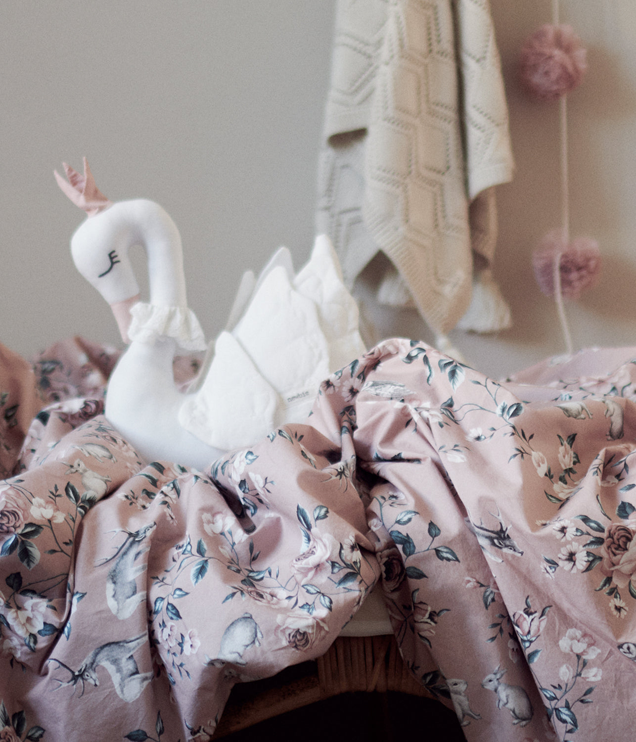 Kids pink forest print bedding set 140x200